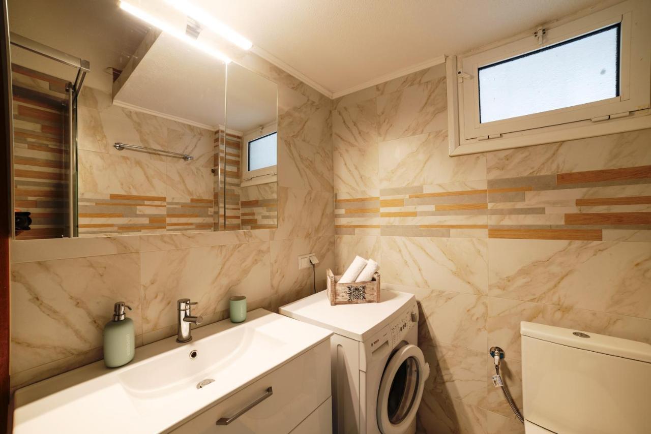 Porto Ofrynio Central Deluxe Golden Apartment Ofrínion 외부 사진