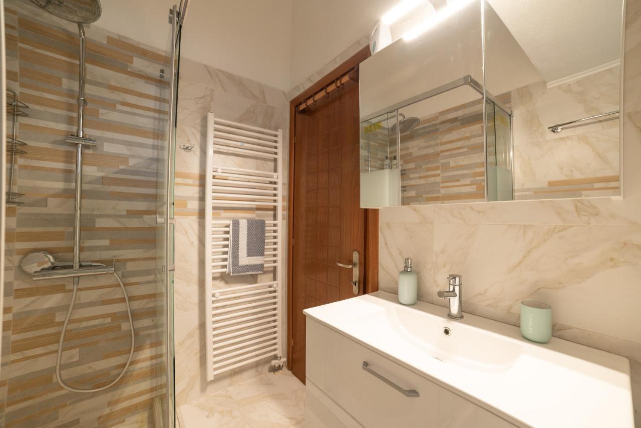 Porto Ofrynio Central Deluxe Golden Apartment Ofrínion 외부 사진
