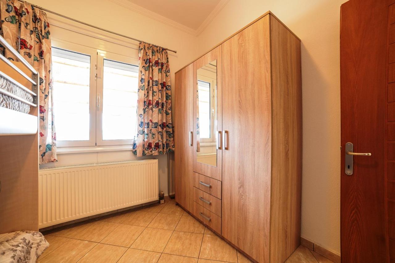 Porto Ofrynio Central Deluxe Golden Apartment Ofrínion 외부 사진